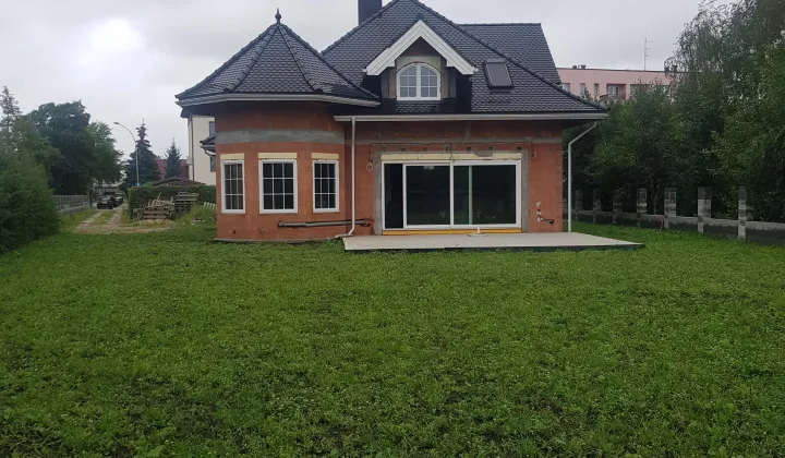 dom wolnostojący, 6 pokoi Tarnów Strusina, ul. św. Katarzyny