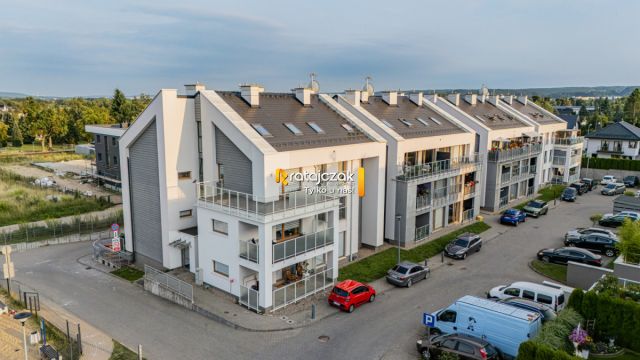 Mieszkanie 4-pokojowe Reda. Zdjęcie 14
