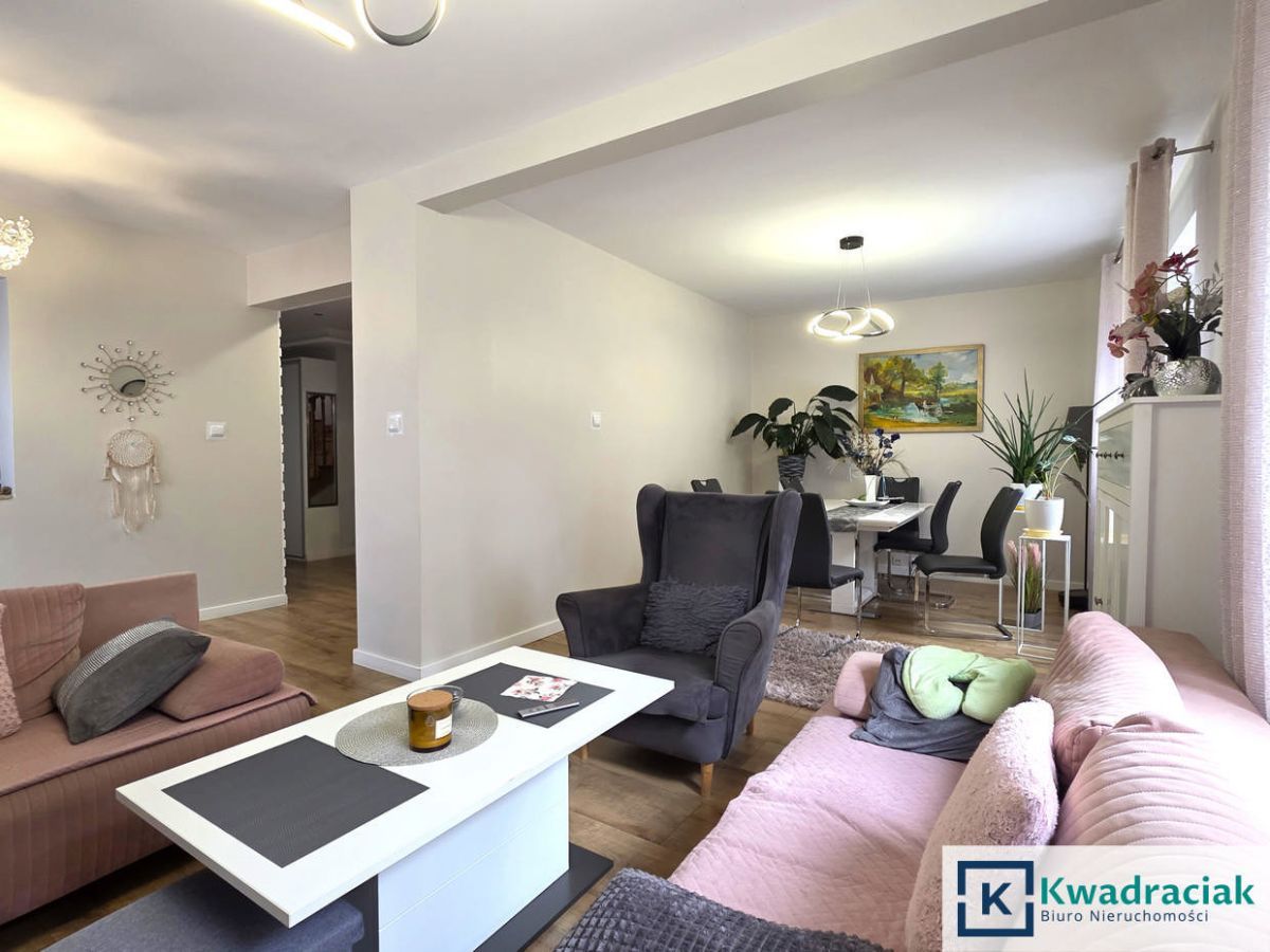 dom wolnostojący, 5 pokoi Zahutyń. Zdjęcie 6