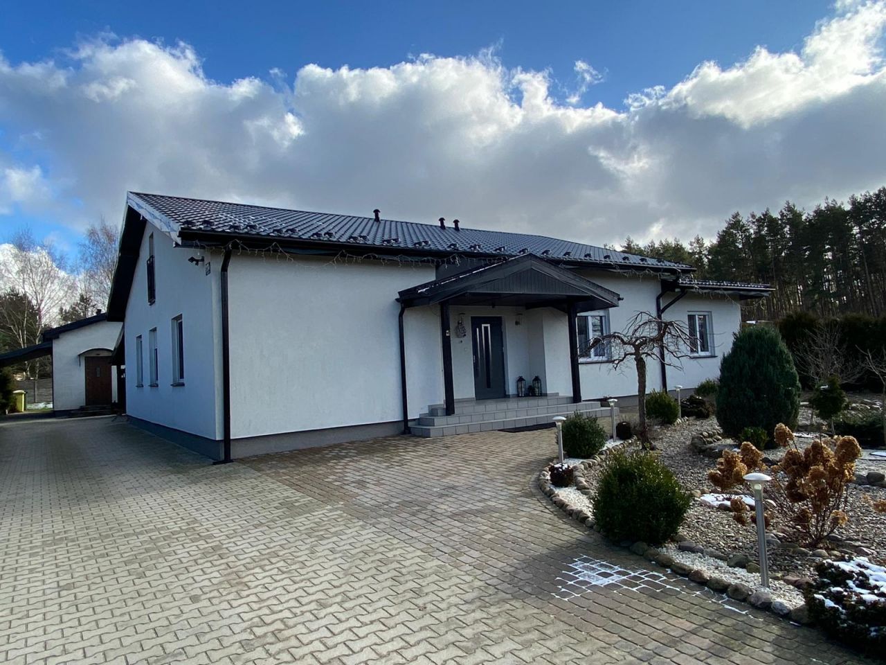 dom wolnostojący, 7 pokoi Ligota