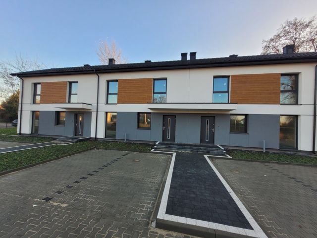 dom szeregowy, 4 pokoje Tarczyn. Zdjęcie 2