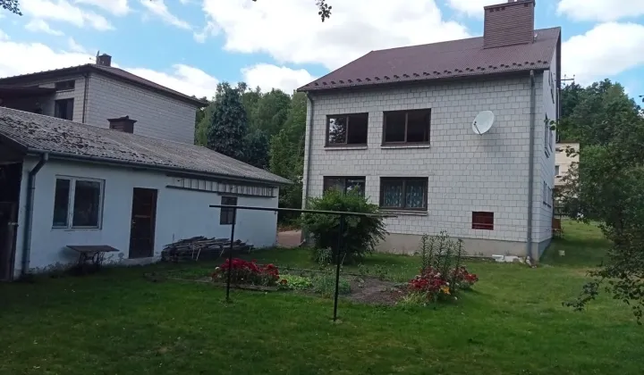 dom wolnostojący, 8 pokoi Brody, ul. Szkolna