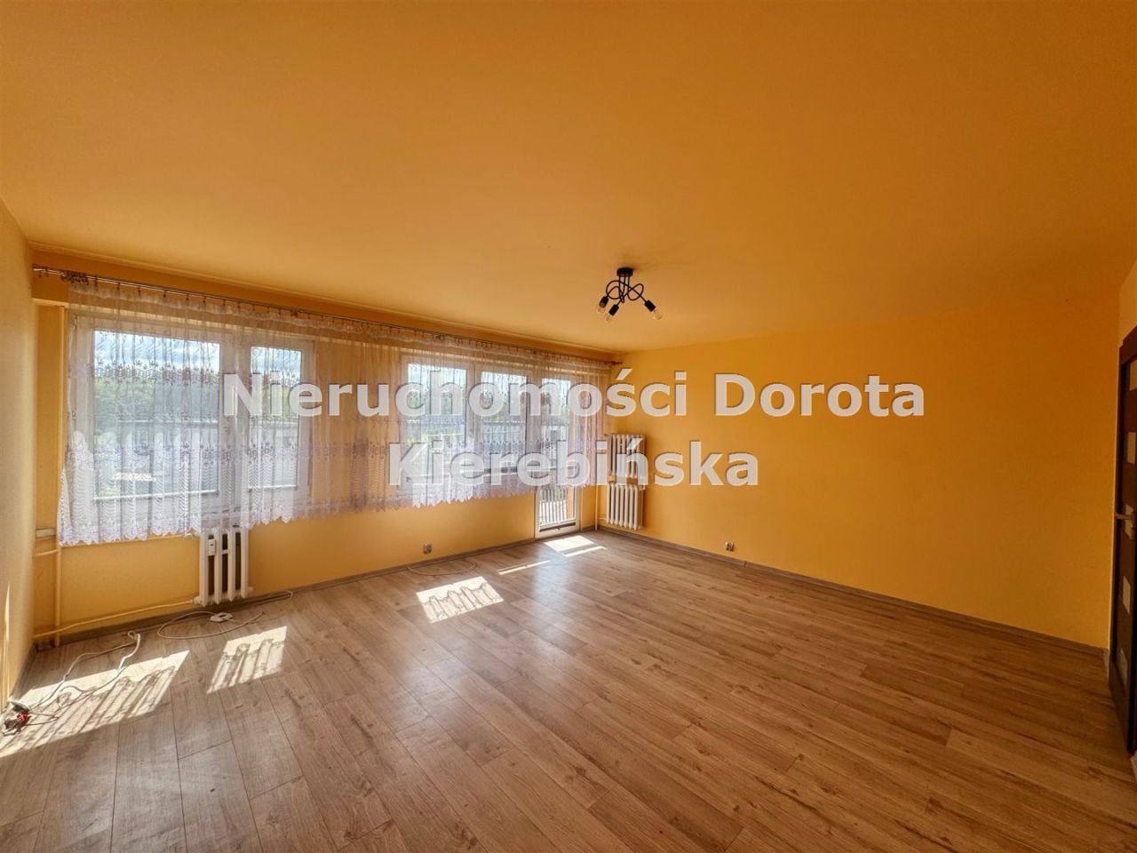 Mieszkanie 3-pokojowe Tomaszów Mazowiecki, ul. Mazowiecka. Zdjęcie 3