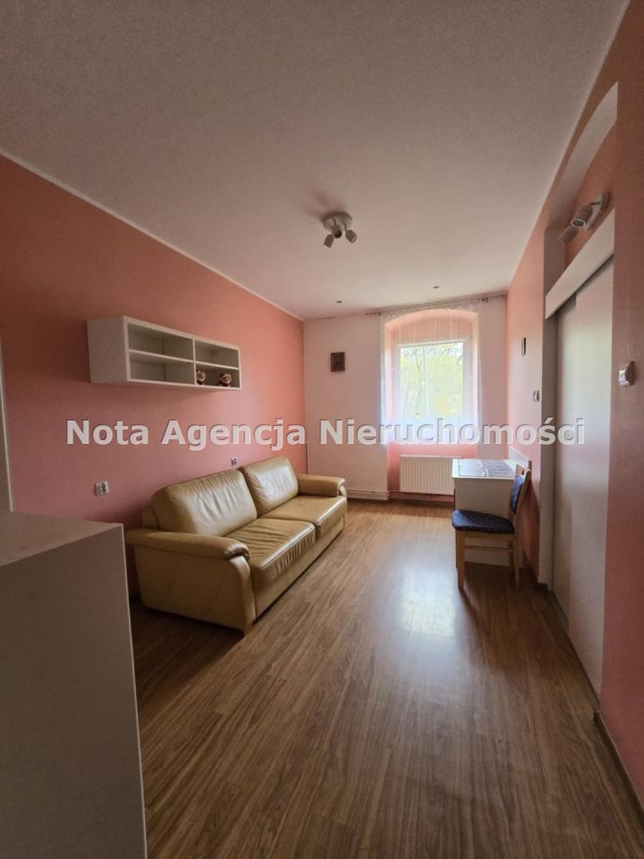 dom wolnostojący, 11 pokoi Głuszyca. Zdjęcie 6