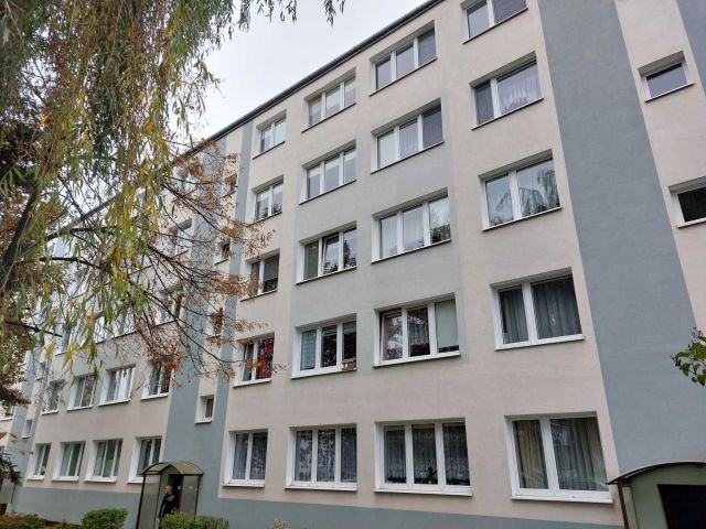 Mieszkanie 3-pokojowe Brzeziny, ul. Bohaterów Warszawy. Zdjęcie 1