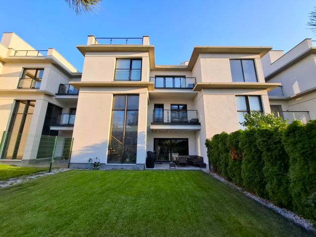 dom szeregowy, 5 pokoi Lesznowola, ul. Jedności. Zdjęcie 1