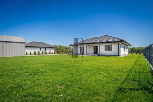 dom wolnostojący, 4 pokoje Tłuszcz. Zdjęcie 3