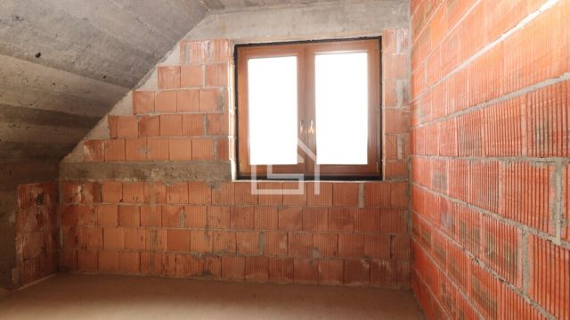 dom wolnostojący, 6 pokoi Ubrzeż. Zdjęcie 12