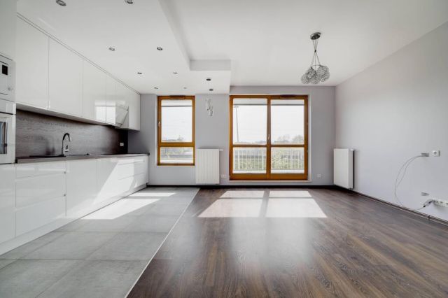 Mieszkanie 4-pokojowe Warszawa Włochy, ul. Obywatelska. Zdjęcie 1