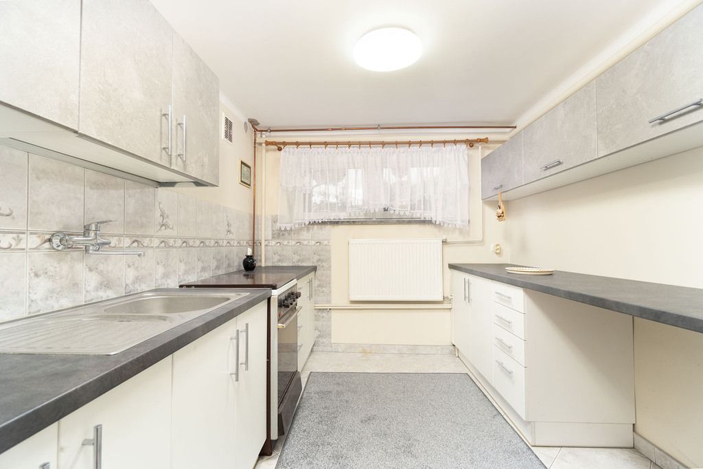 dom wolnostojący, 6 pokoi Błażowa. Zdjęcie 18