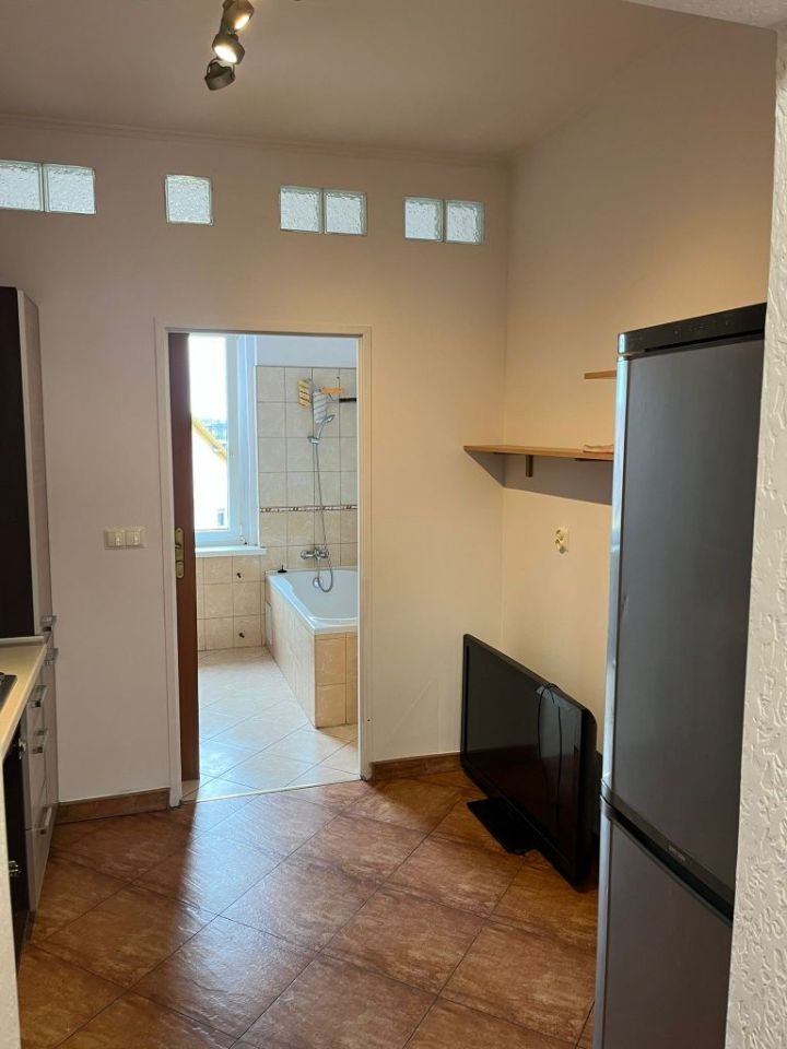 Mieszkanie 1-pokojowe Legnica. Zdjęcie 4