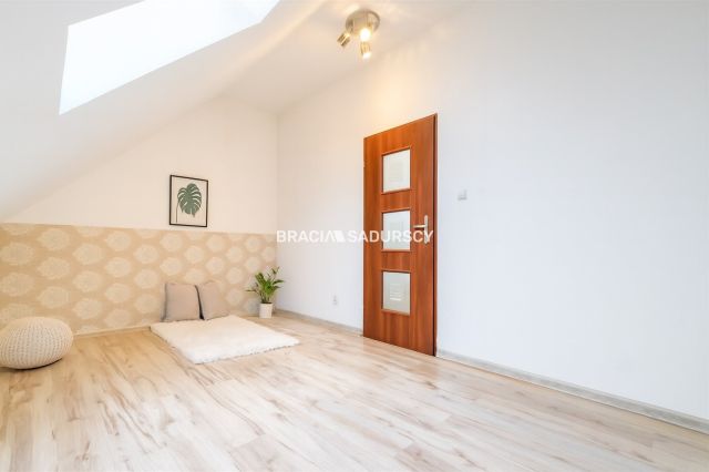 dom wolnostojący, 5 pokoi Węgrzce Wielkie. Zdjęcie 14