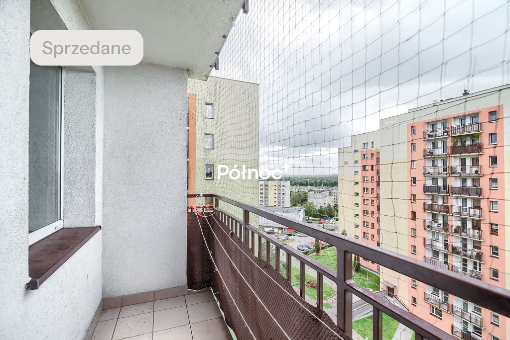 Mieszkanie 3-pokojowe Bytom Stroszek, ul. ks. Prymasa Augusta Hlonda. Zdjęcie 1