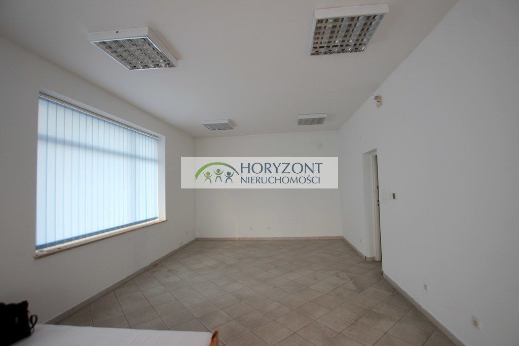Nieruchomość komercyjna Żukowo. Zdjęcie 1