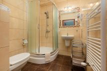 Hotel/pensjonat Rewal, ul. Szczęśliwa. Zdjęcie 4