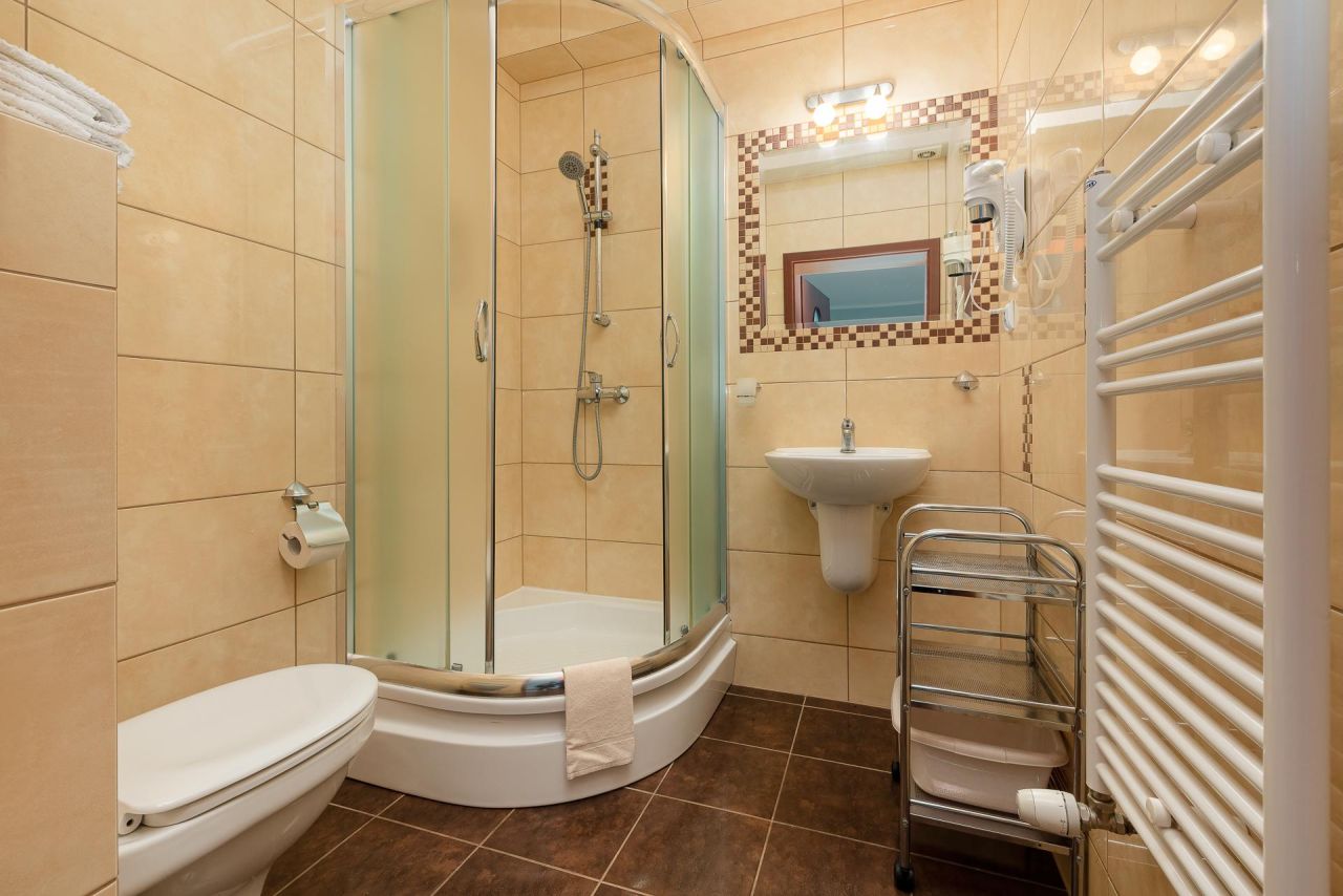 Hotel/pensjonat Rewal, ul. Szczęśliwa. Zdjęcie 5