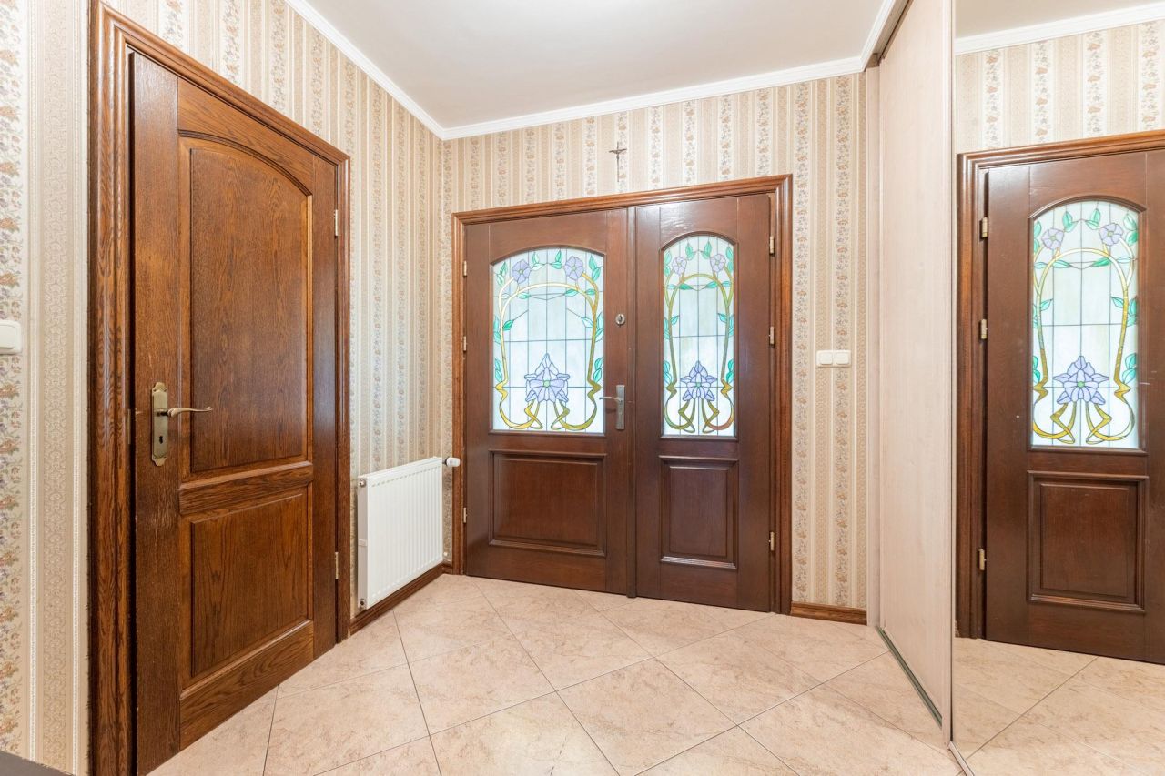 dom wolnostojący, 7 pokoi Chyby, ul. Cisowa. Zdjęcie 16