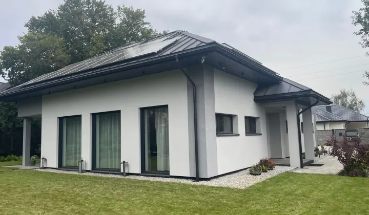 dom wolnostojący, 4 pokoje Sadowa, ul. Biedronki
