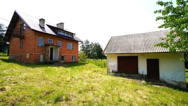 dom wolnostojący, 5 pokoi Wapienne. Zdjęcie 2