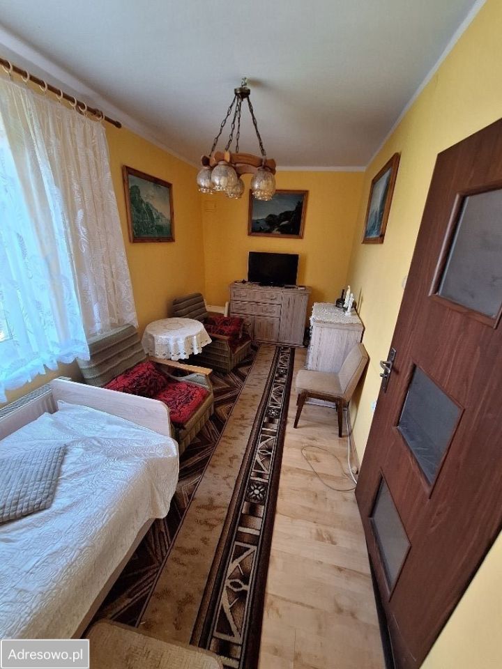 dom szeregowy, 2 pokoje Sądów. Zdjęcie 2