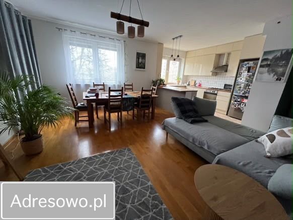 Mieszkanie 3-pokojowe Warszawa Targówek, ul. Nadwiślańska. Zdjęcie 1