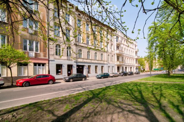 Mieszkanie 4-pokojowe Łódź Śródmieście, ul. Polskiej Organizacji Wojskowej. Zdjęcie 2