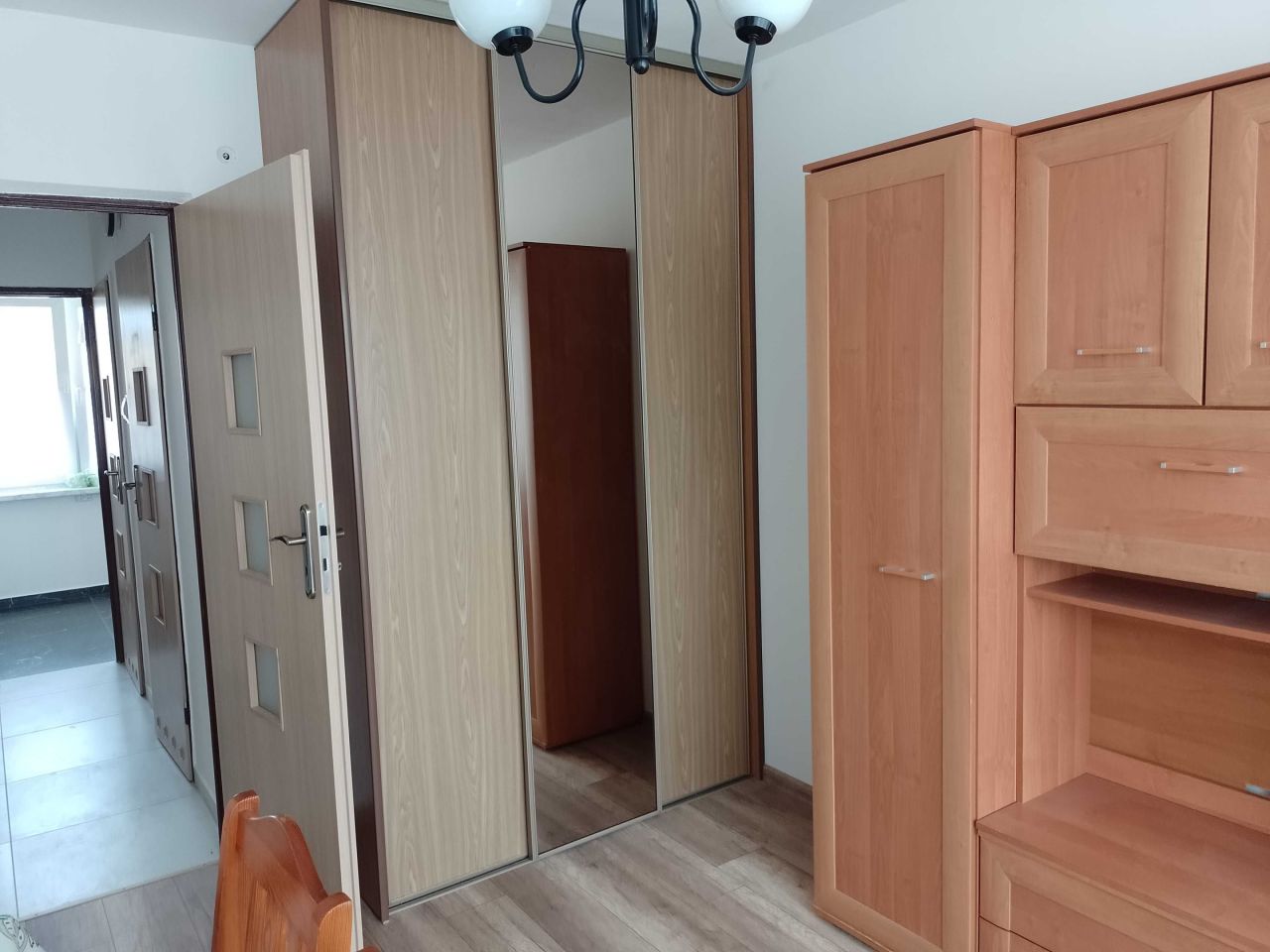 Mieszkanie 3-pokojowe Krzeszowice. Zdjęcie 4
