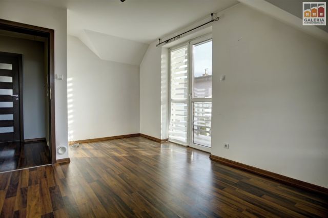 dom wolnostojący, 5 pokoi Kielanówka. Zdjęcie 4