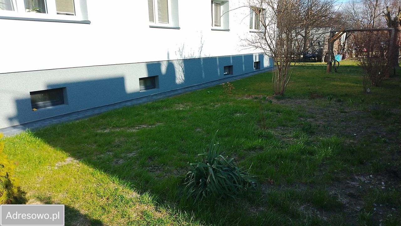 Mieszkanie 3-pokojowe Uwieliny, ul. Osiedlowa. Zdjęcie 2