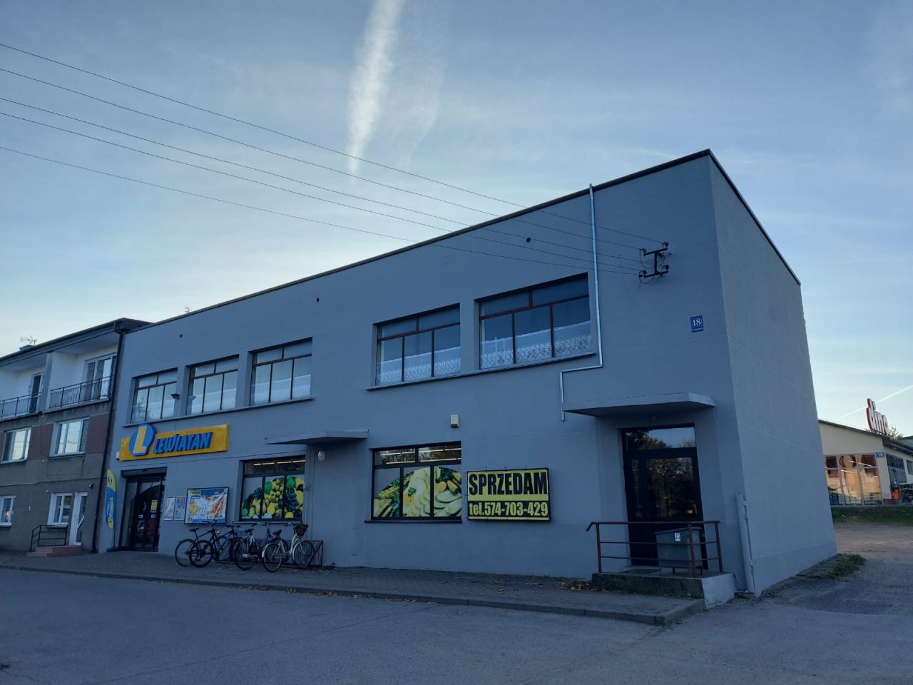 Nieruchomość komercyjna Sulmierzyce, pl. Tadeusza Kościuszki. Zdjęcie 2