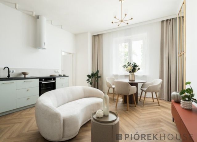 Mieszkanie 3-pokojowe Warszawa Śródmieście, ul. Czerniakowska. Zdjęcie 1