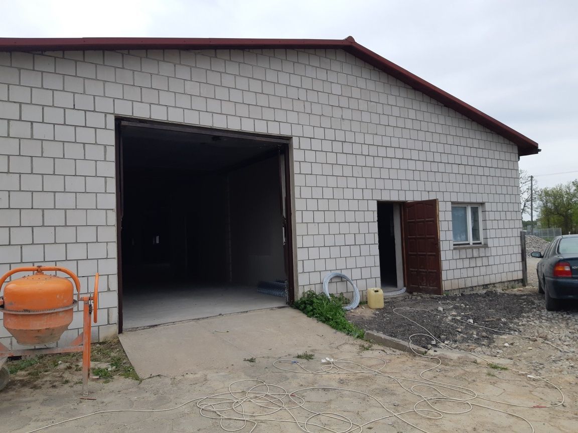 Hala/magazyn Kuriany. Zdjęcie 2