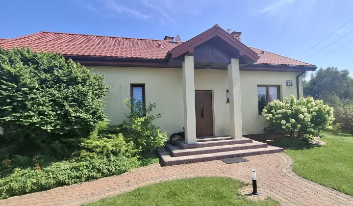 dom wolnostojący, 3 pokoje Janówek, Modrzewiowa