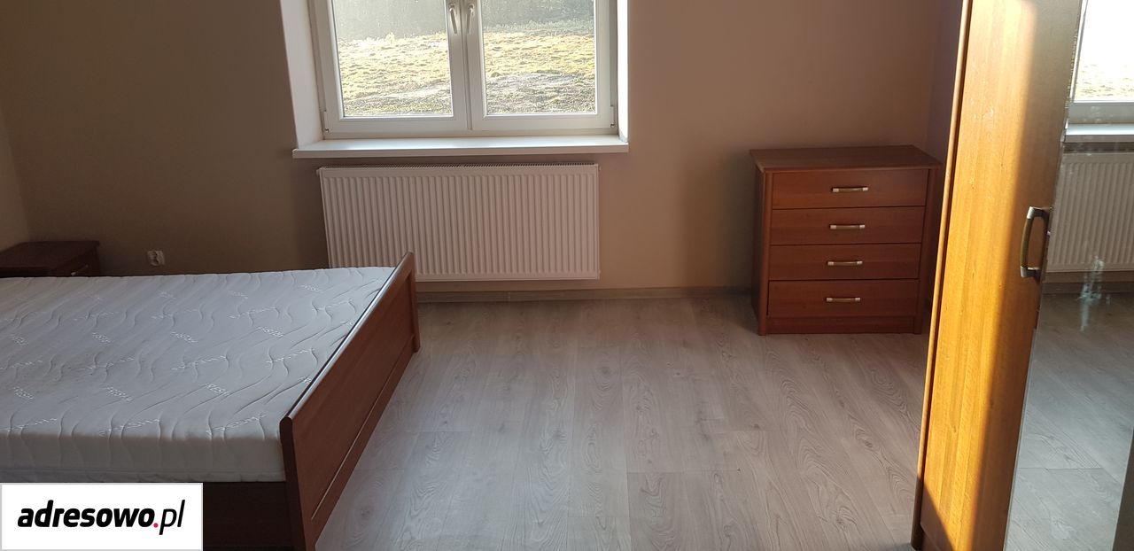 dom wolnostojący, 3 pokoje Koźmice Małe. Zdjęcie 9