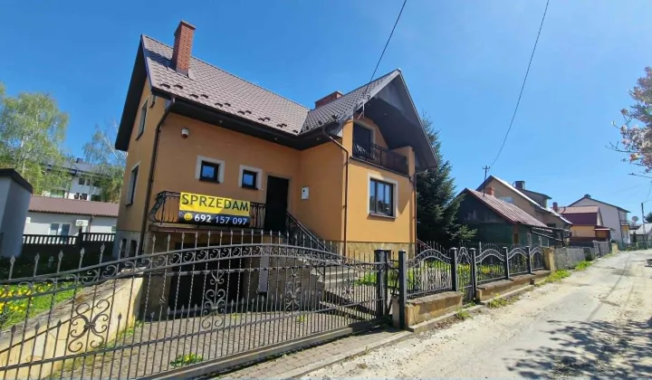 dom wolnostojący, 5 pokoi Opatów, ul. Nagórna I