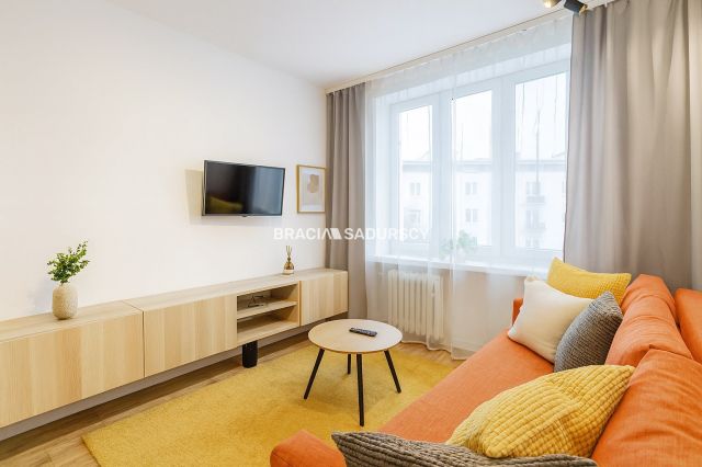 Mieszkanie 2-pokojowe Kraków Nowa Huta, os. Urocze. Zdjęcie 2