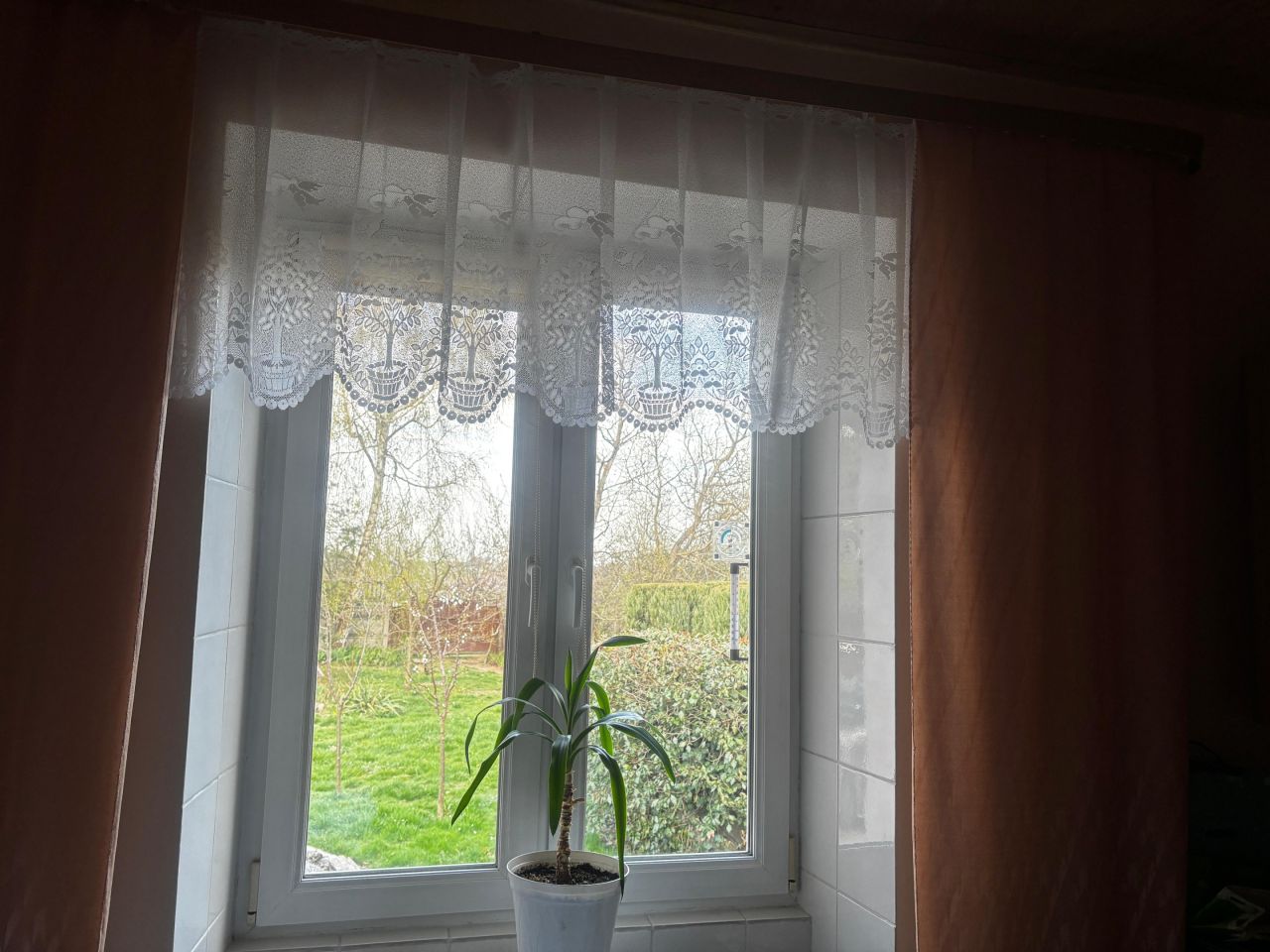 dom wolnostojący, 3 pokoje Oficjałów. Zdjęcie 18