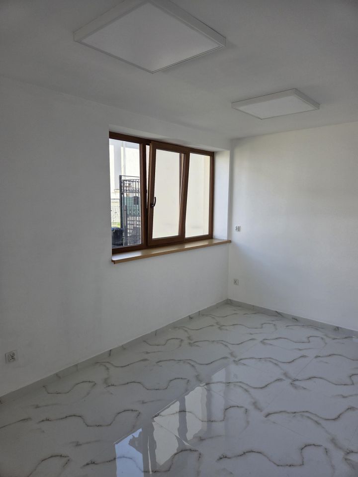 Lokal Pszczyna Osiedle Piastów, ul. Kazimierza Wielkiego. Zdjęcie 14