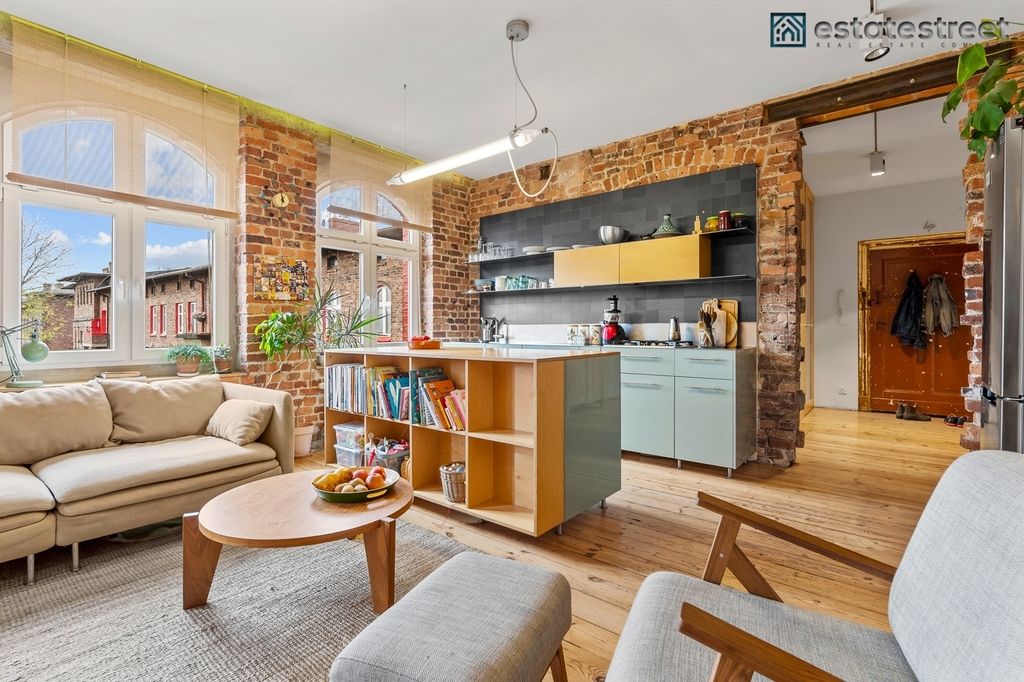 Mieszkanie 3-pokojowe Katowice Nikiszowiec, ul. Wyzwolenia. Zdjęcie 2