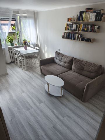 Mieszkanie 2-pokojowe Mikołów Centrum, os. Jana Kochanowskiego. Zdjęcie 1