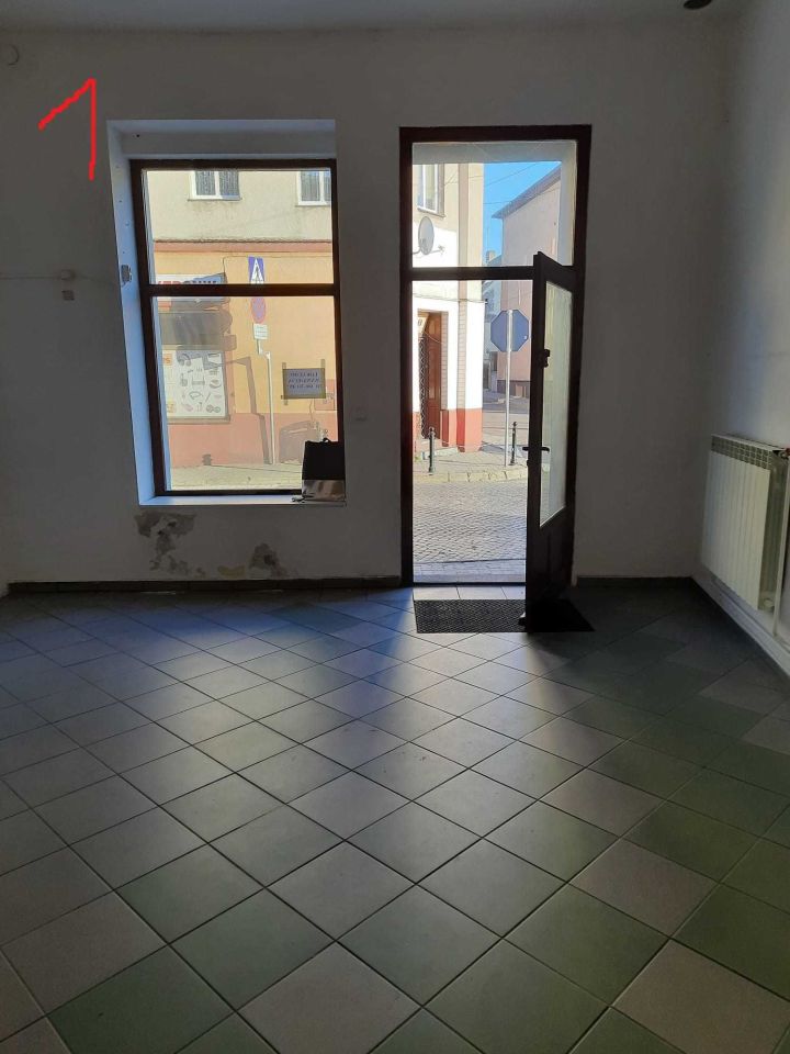Lokal Trzemeszno, ul. św. Jana. Zdjęcie 3