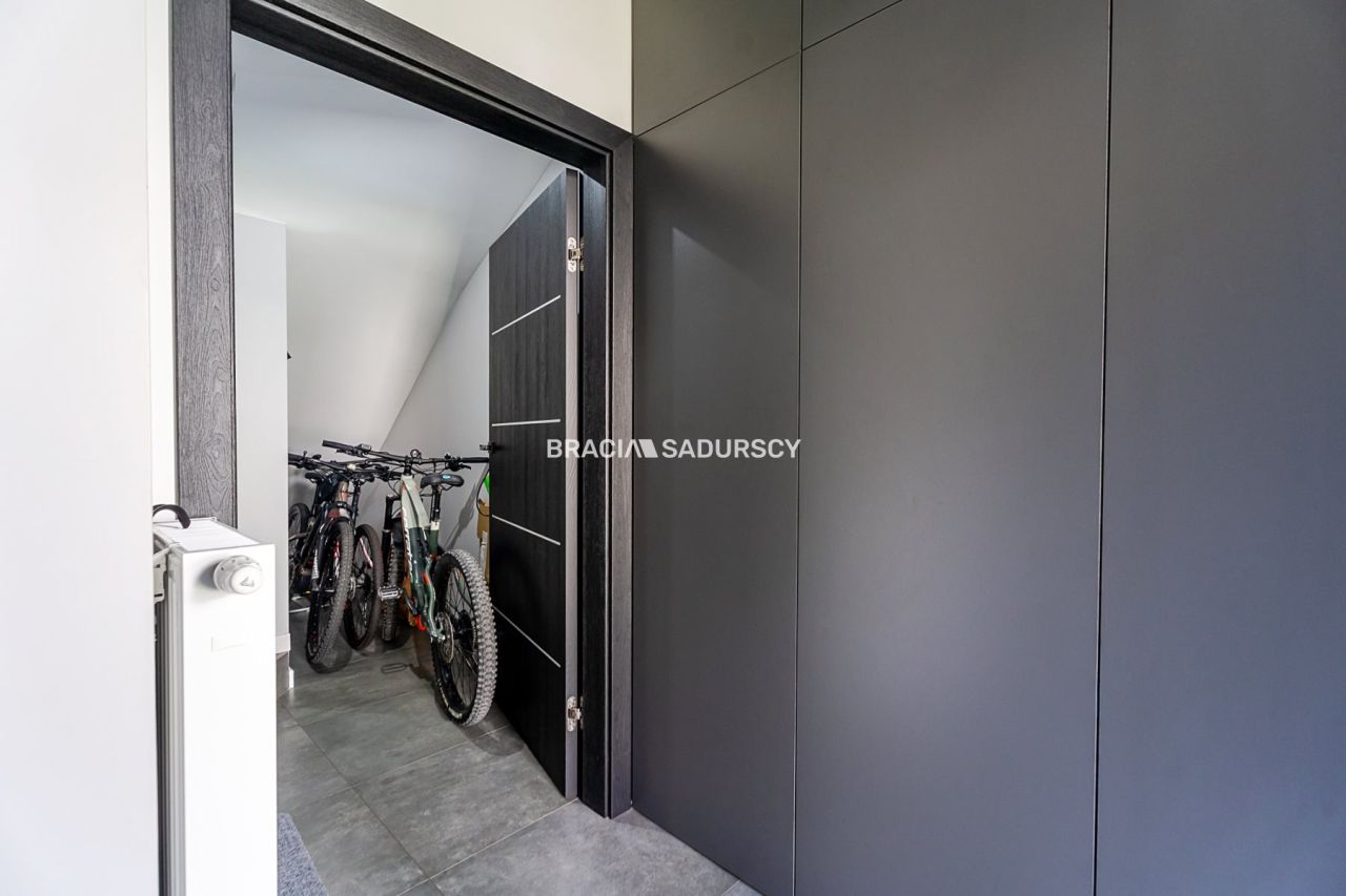 Mieszkanie 4-pokojowe Wieliczka, ul. Sadowa. Zdjęcie 16