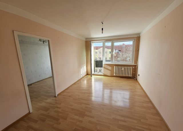 Mieszkanie 4-pokojowe Białogard, ul. Wojska Polskiego. Zdjęcie 1