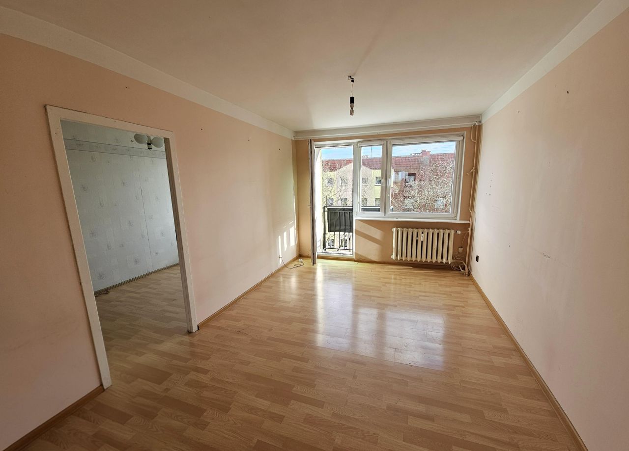 Mieszkanie 4-pokojowe Białogard, ul. Wojska Polskiego. Zdjęcie 1