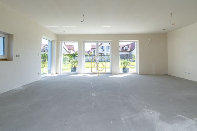 bliźniak, 5 pokoi Tyniec Mały, ul. Dolna. Zdjęcie 6