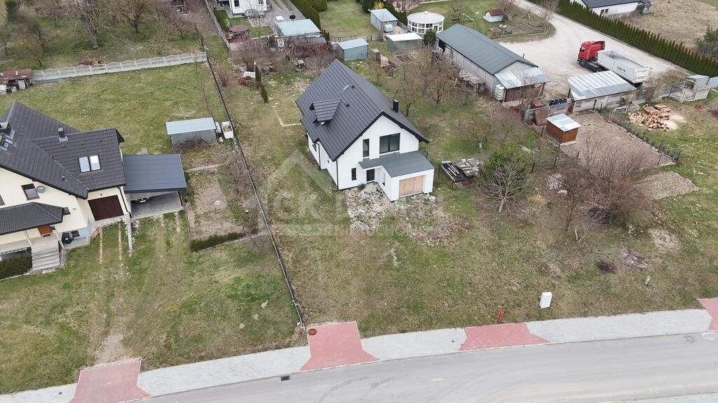 dom wolnostojący, 4 pokoje Kowala. Zdjęcie 14