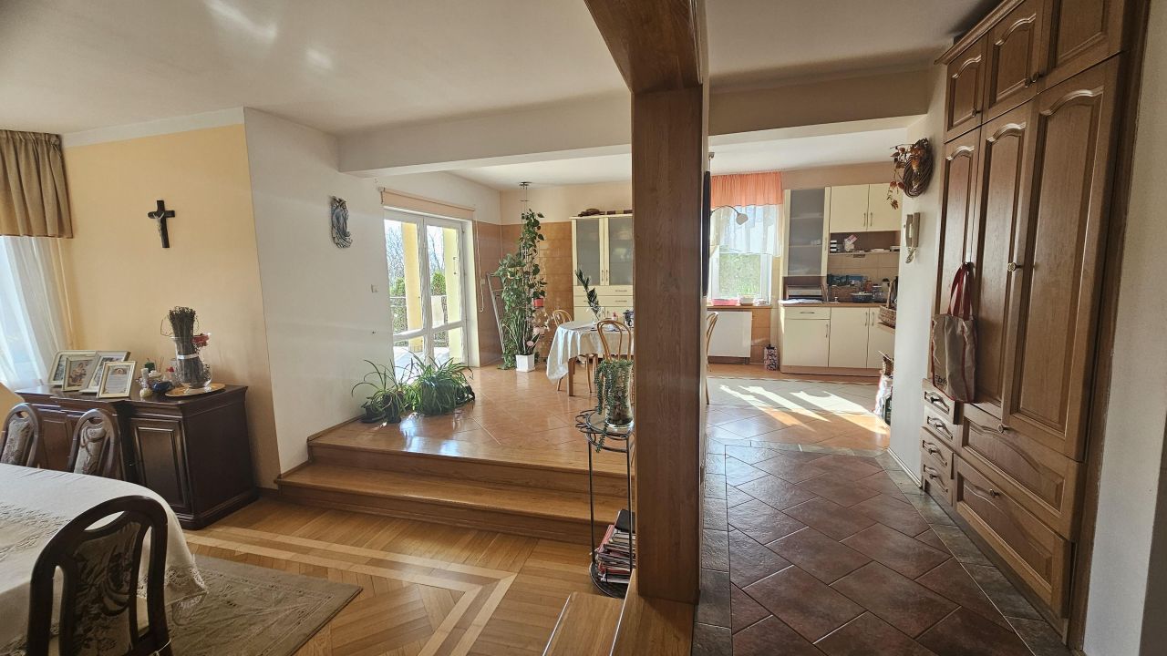 dom wolnostojący, 5 pokoi Koszarówka, ul. Osiedlowa. Zdjęcie 8