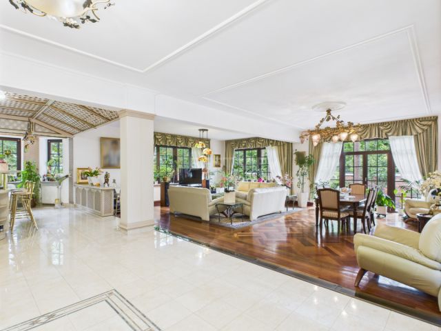 dom wolnostojący, 13 pokoi Warszawa Wawer, ul. Kosynierów. Zdjęcie 1