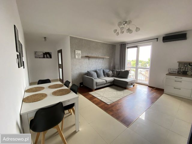 Mieszkanie 3-pokojowe Zabrze Centrum, ul. Dionizego Trocera. Zdjęcie 1