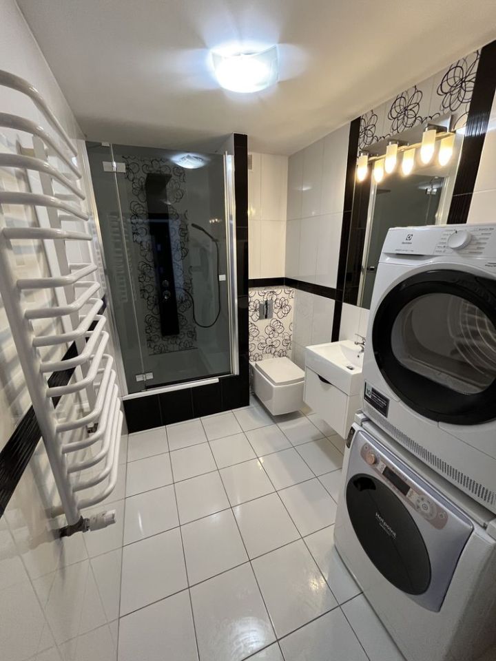 Mieszkanie 3-pokojowe Kamionek. Zdjęcie 4